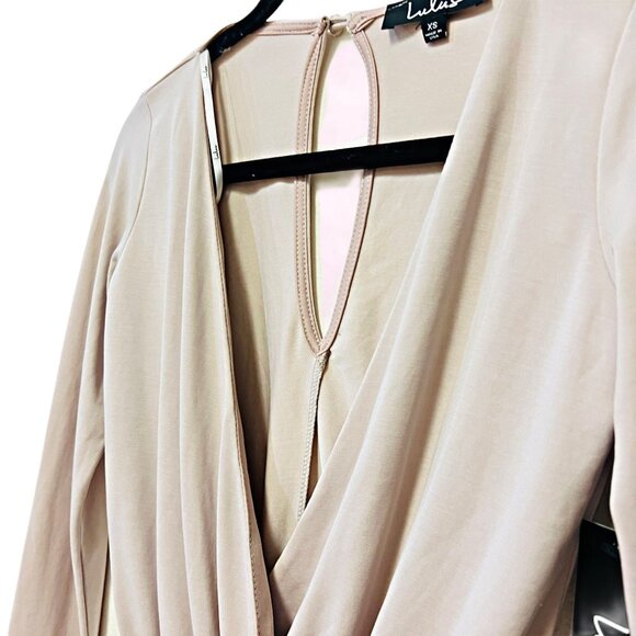 Lulus Striking Looks Taupe Long Sleeve Bodysuit V-Neck Jersey Knit Pullover Top - Picture 9 of 12